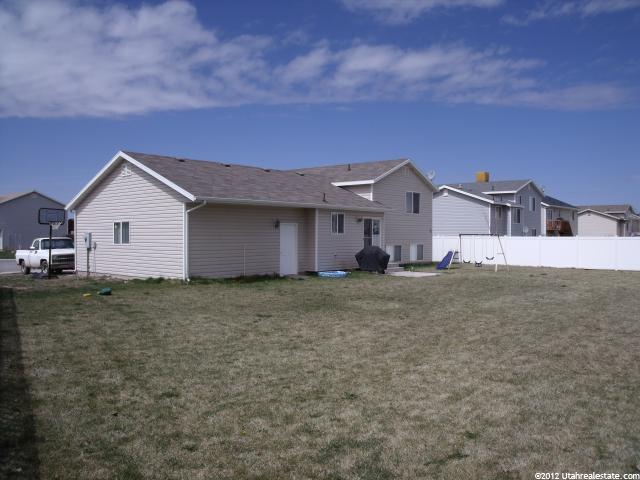 2084 N 2090 W, Clinton, UT 84015 — photo 7