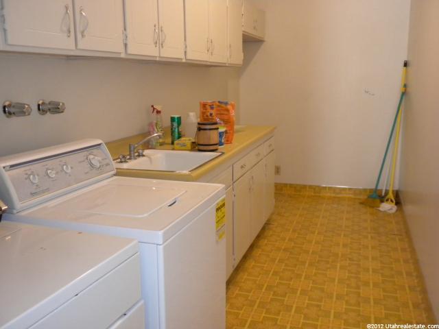 5176 S 1870 E, Holladay, UT 84117 — photo 7