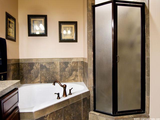 1696 S 2550 W, West Haven, UT 84401 — photo 11