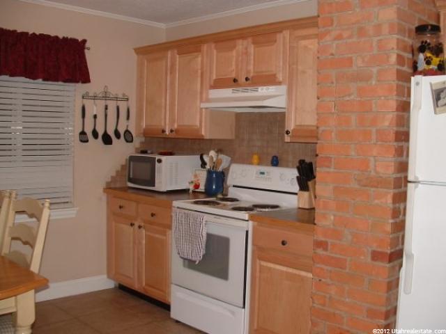 133 Parkway Dr, Clearfield, UT 84015 — photo 3