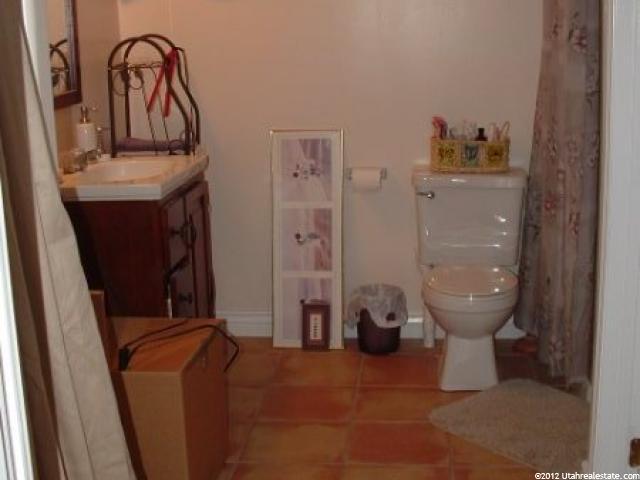 133 Parkway Dr, Clearfield, UT 84015 — photo 4