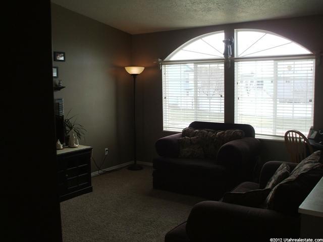 396 W 1850 S, Clearfield, UT 84015 — photo 2