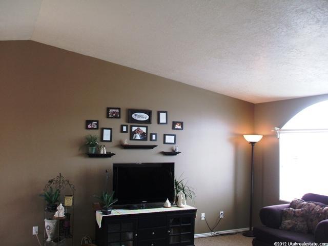 396 W 1850 S, Clearfield, UT 84015 — photo 3