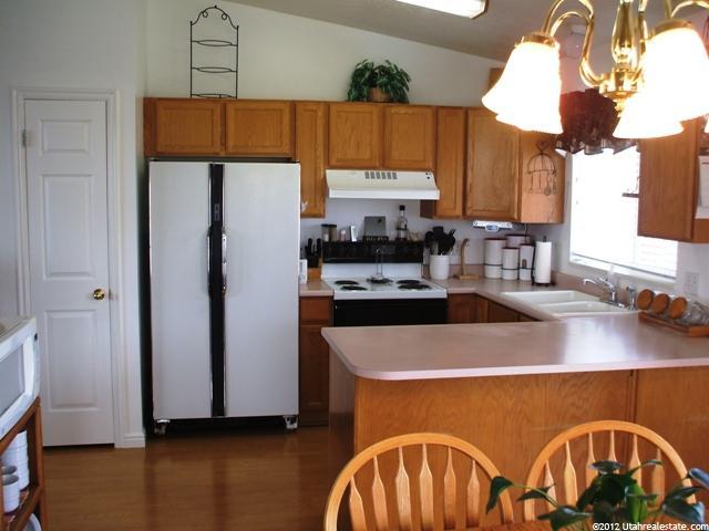 396 W 1850 S, Clearfield, UT 84015 — photo 4
