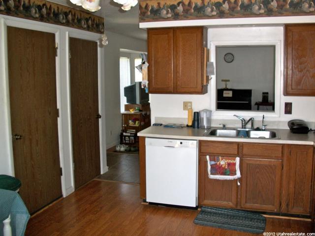 1015 N 2100 W, Layton, UT 84041 — photo 6