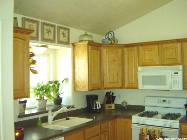 1341 N 2140 W, Clinton, UT 84015 — photo 5