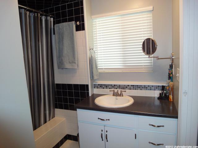 3827 W 4850 S, Roy, UT 84067 — photo 12