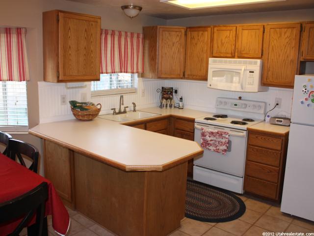 464 E Elise S, Sandy, UT 84070 — photo 11