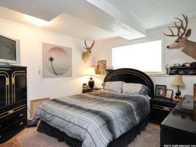 516 W 200 S, Clearfield, UT 84015 — photo 3