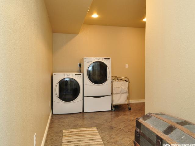 4070 S 2725 W, Roy, UT 84067 — photo 12