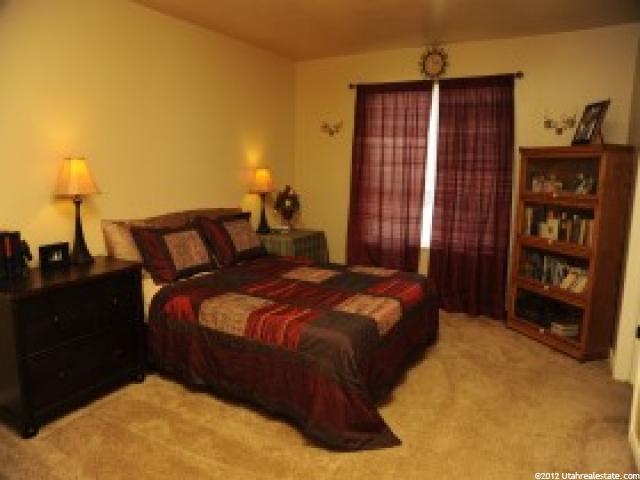 4070 S 2725 W, Roy, UT 84067 — photo 8