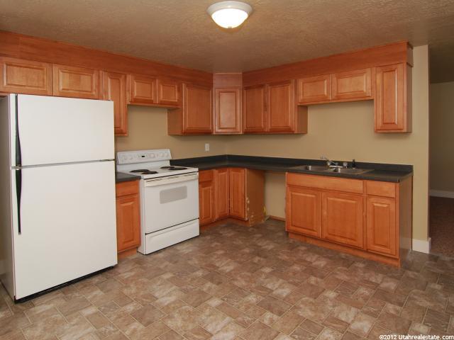 459 W 2575 N, Sunset, UT 84015 — photo 3