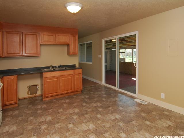 459 W 2575 N, Sunset, UT 84015 — photo 4