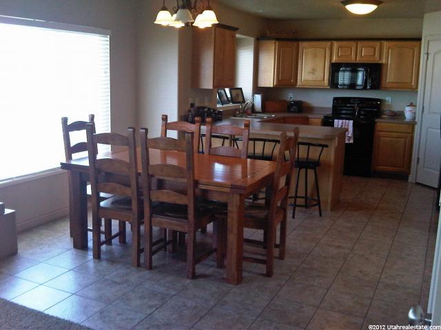 2526 W 2450 N, Clinton, UT 84015 — photo 4