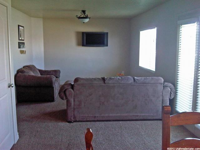 2526 W 2450 N, Clinton, UT 84015 — photo 5