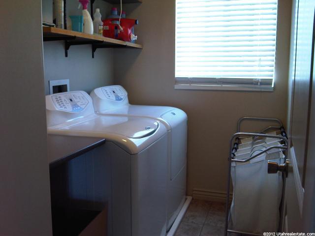 2526 W 2450 N, Clinton, UT 84015 — photo 8