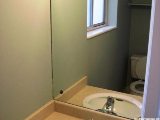 574 W 2125 N, West Bountiful, UT 84087 — photo 11