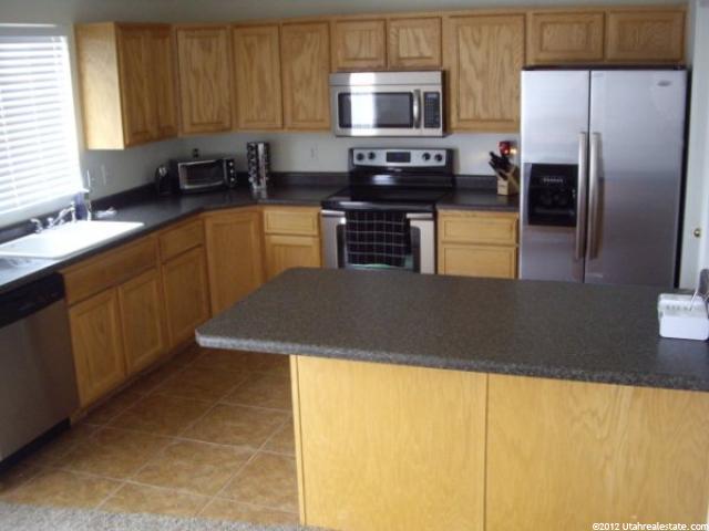 1007 E Sara Ln S, Ogden, UT 84404 — photo 2