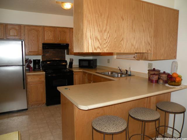 1723 E Kimsbrough Rd, Sandy, UT 84092 — photo 4