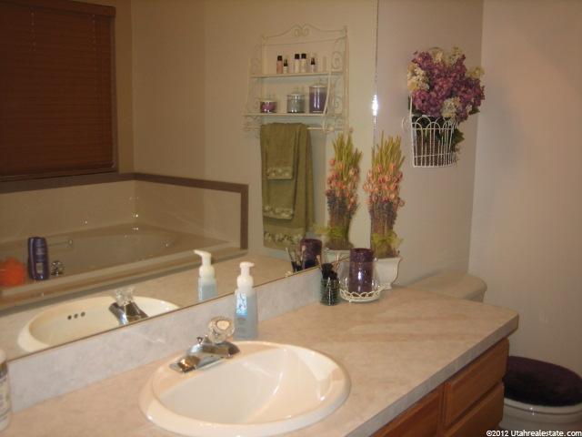 244 S 950 W, Layton, UT 84041 — photo 6