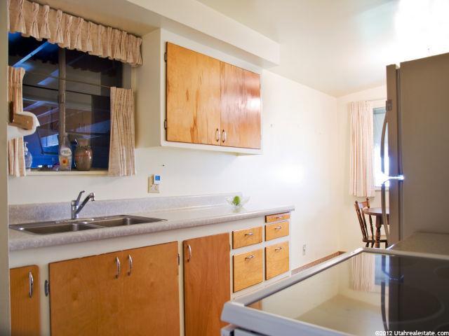 866 N 500 E, North Salt Lake, UT 84054 — photo 5