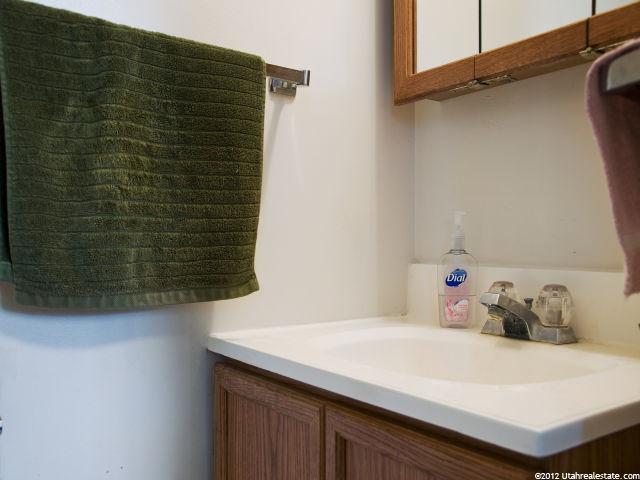 866 N 500 E, North Salt Lake, UT 84054 — photo 9