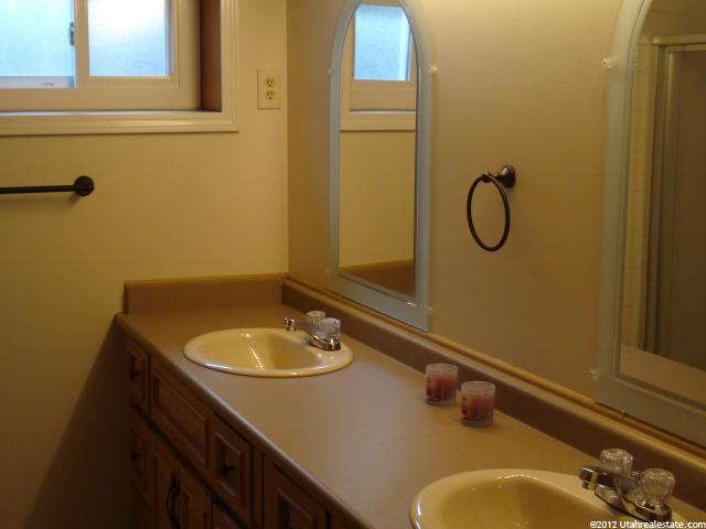 785 E Pecos Dr, Sandy, UT 84094 — photo 7