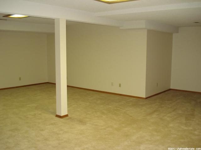 785 E Pecos Dr, Sandy, UT 84094 — photo 9