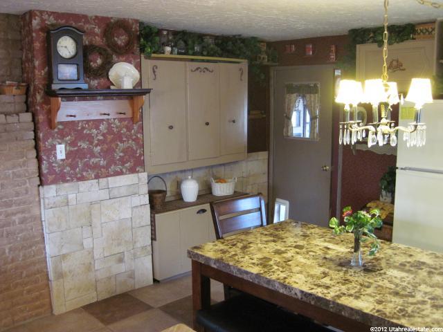 296 S Center St, Enterprise, UT 84725 — photo 7