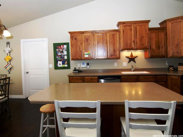 540 S 1350 E, Fruit Heights, UT 84037 — photo 9