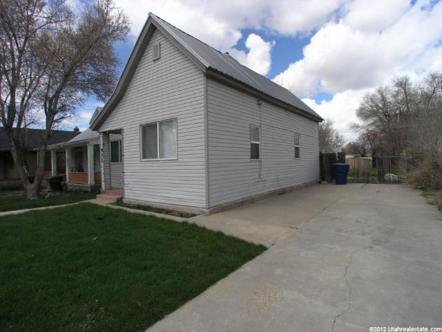 932 E Capitol S, Ogden, UT 84401 — photo 2