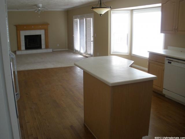 2798 E Falcon Way S, Sandy, UT 84093 — photo 2