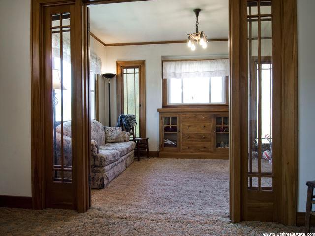 225 S Main St E, Layton, UT 84041 — photo 8