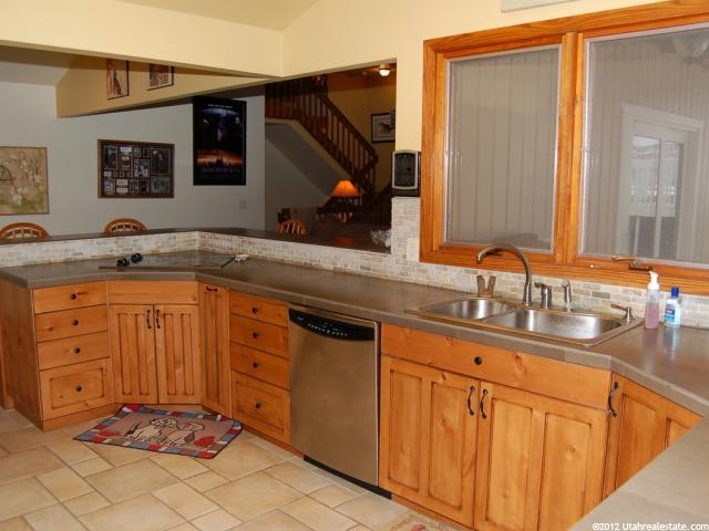 2774 E Robidoux Rd, Sandy, UT 84093 — photo 6