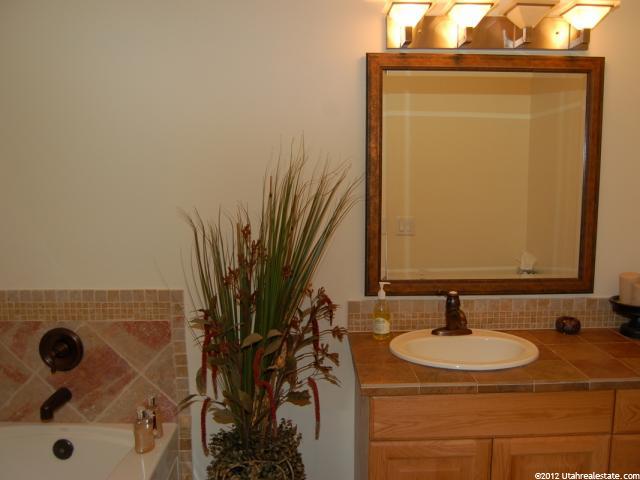 2774 E Robidoux Rd, Sandy, UT 84093 — photo 10