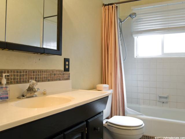 1405 W 1750 N, Layton, UT 84041 — photo 4