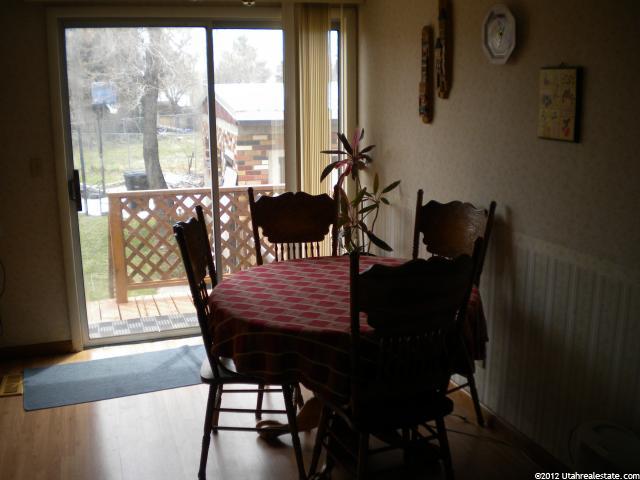 677 W 2140 N, Clinton, UT 84015 — photo 4