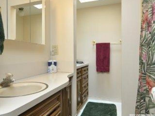 5480 S 3450 W, Roy, UT 84067 — photo 2