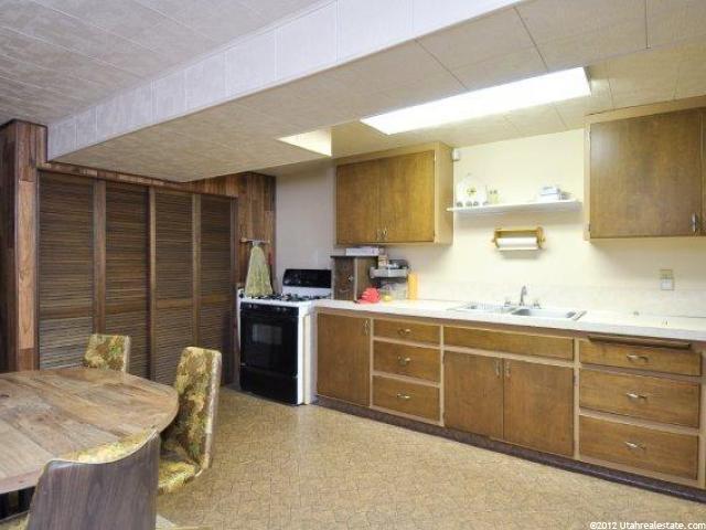 5480 S 3450 W, Roy, UT 84067 — photo 9