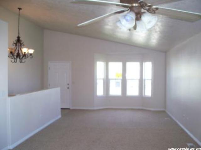 3949 Augusta Dr, Syracuse, UT 84075 — photo 2