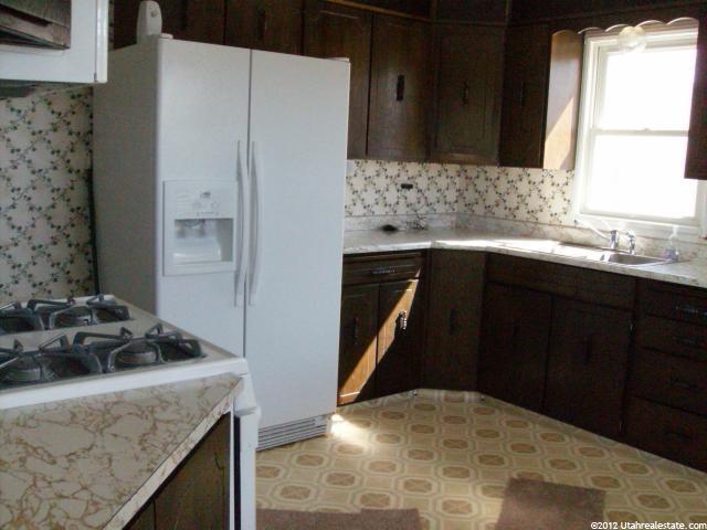 186 E 9000 St S, Sandy, UT 84070 — photo 3
