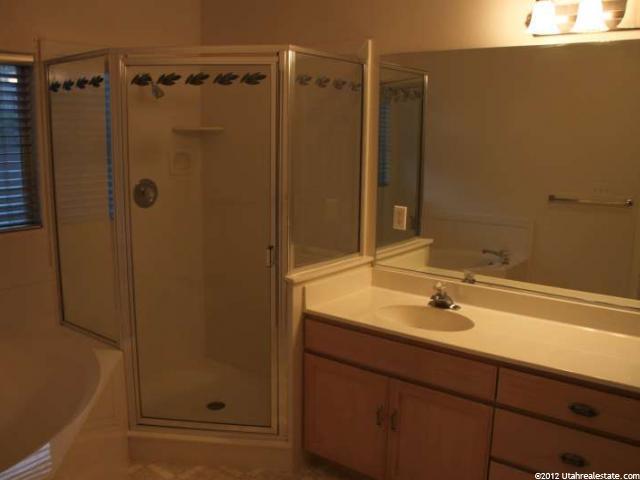 647 N 2240 E, St. George, UT 84790 — photo 11