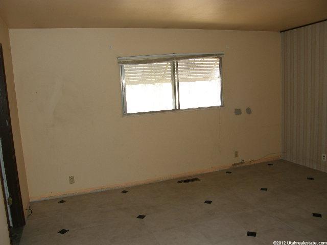 5554 S 700 W, Murray, UT 84123 — photo 4
