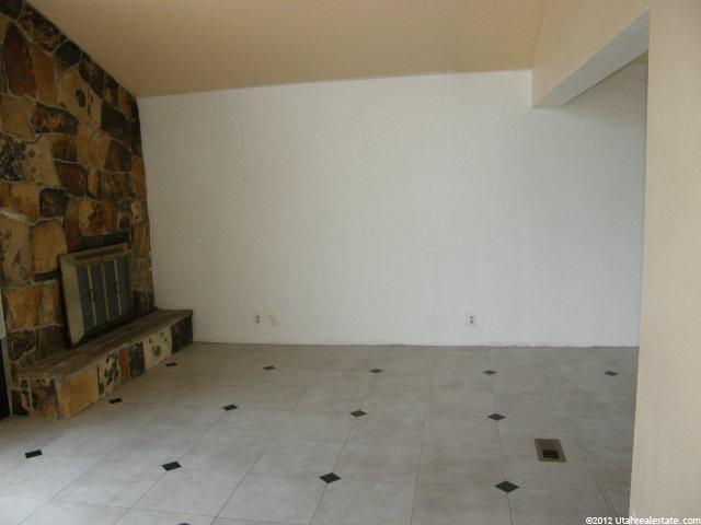 5554 S 700 W, Murray, UT 84123 — photo 8