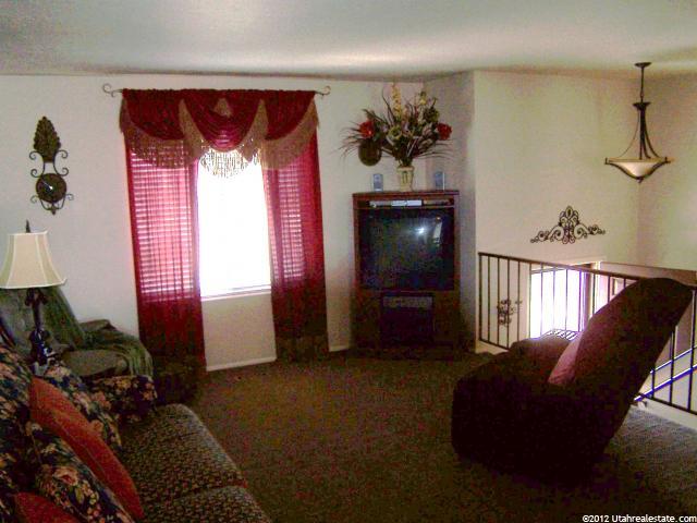 5866 S 2775 W, Roy, UT 84067 — photo 2