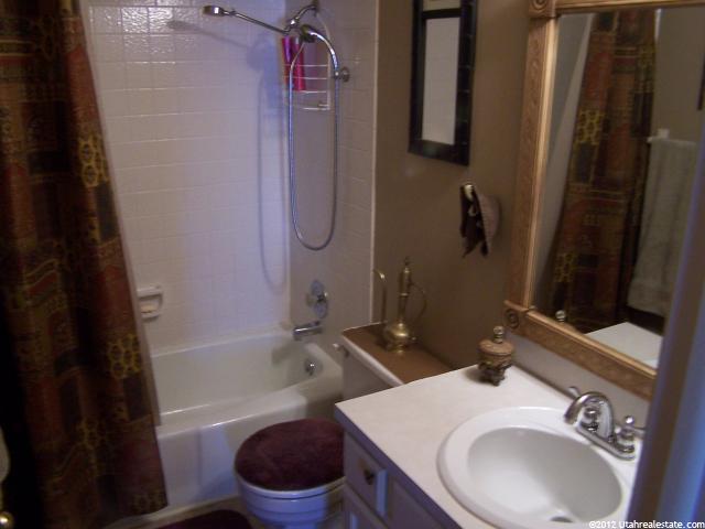 5866 S 2775 W, Roy, UT 84067 — photo 7