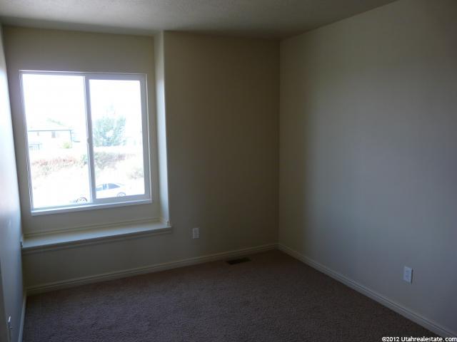 1755 S Demetro Dr E, Clearfield, UT 84015 — photo 3