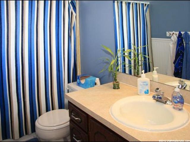 1087 W 550 S, Layton, UT 84041 — photo 4