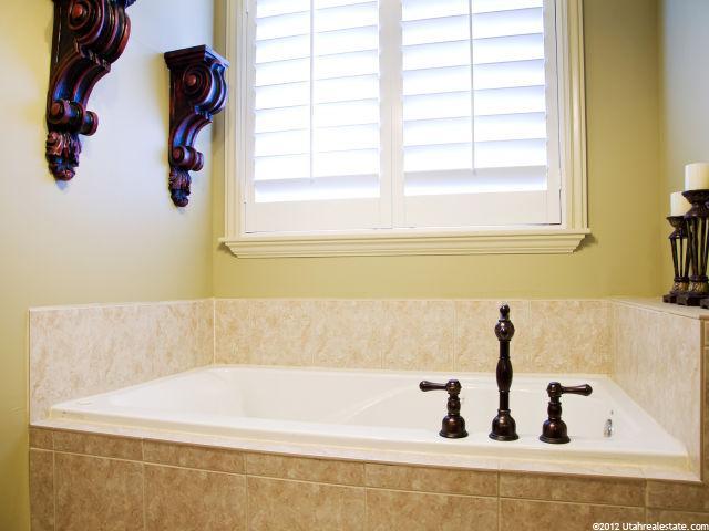 639 E Eagleridge Dr, North Salt Lake, UT 84054 — photo 8