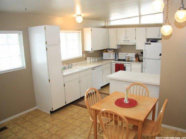 837 E Bourdeaux Dr S, Midvale, UT 84047 — photo 5